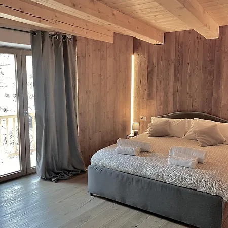 Boutique Alpine One-Bedroom By Supastays - Via Lyssandrin 8 Courmayeur Exterior photo