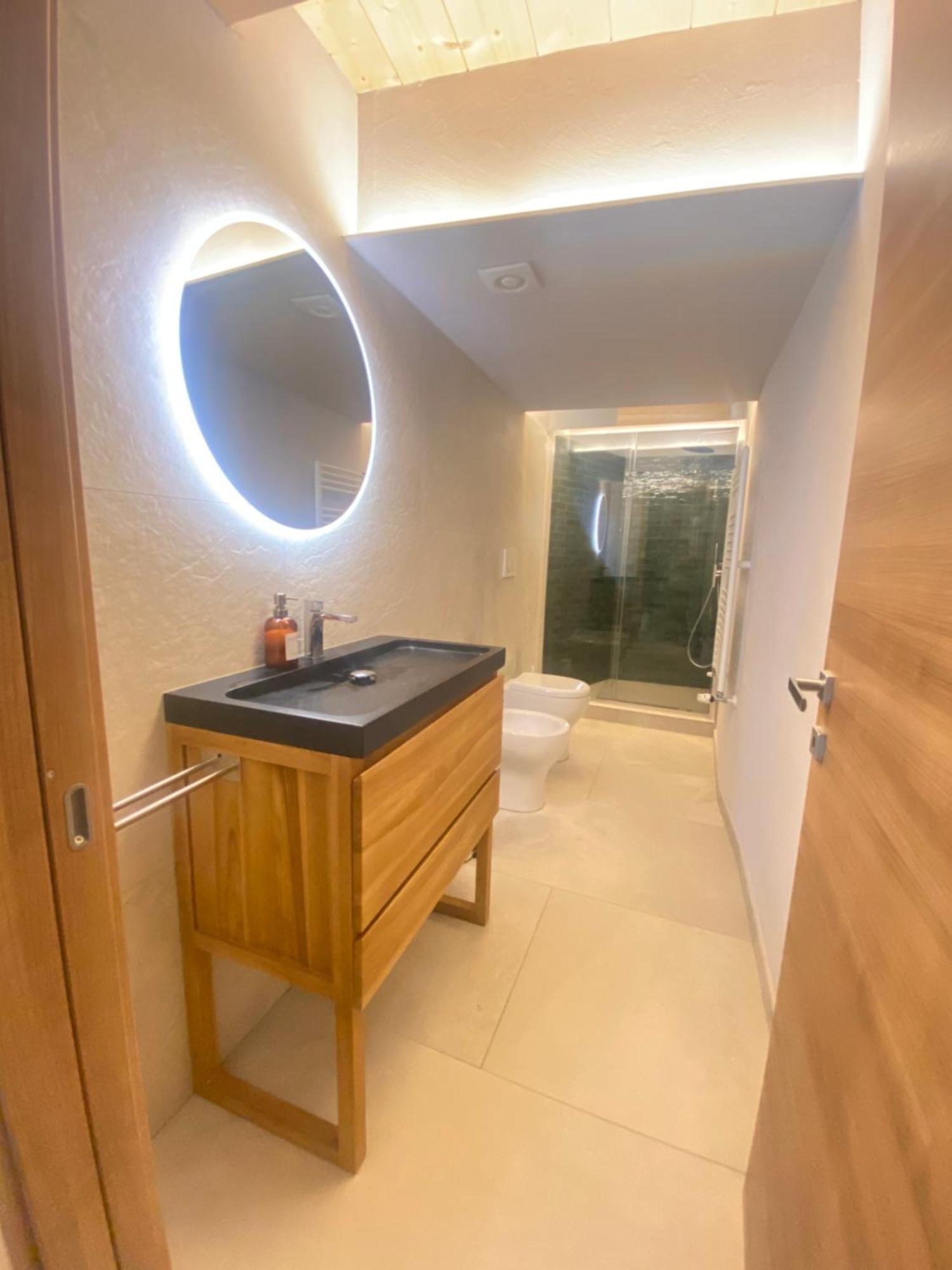Apartment Boutique Alpine One-bedroom By Supastays - Via Lyssandrin 8 *