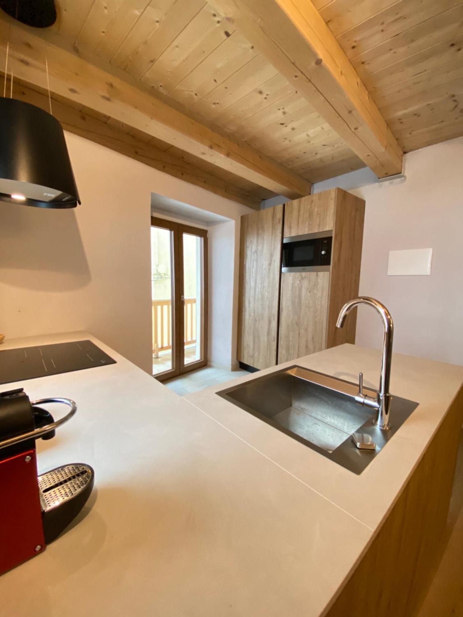 Boutique Alpine One-bedroom By Supastays - Via Lyssandrin 8 Courmayeur