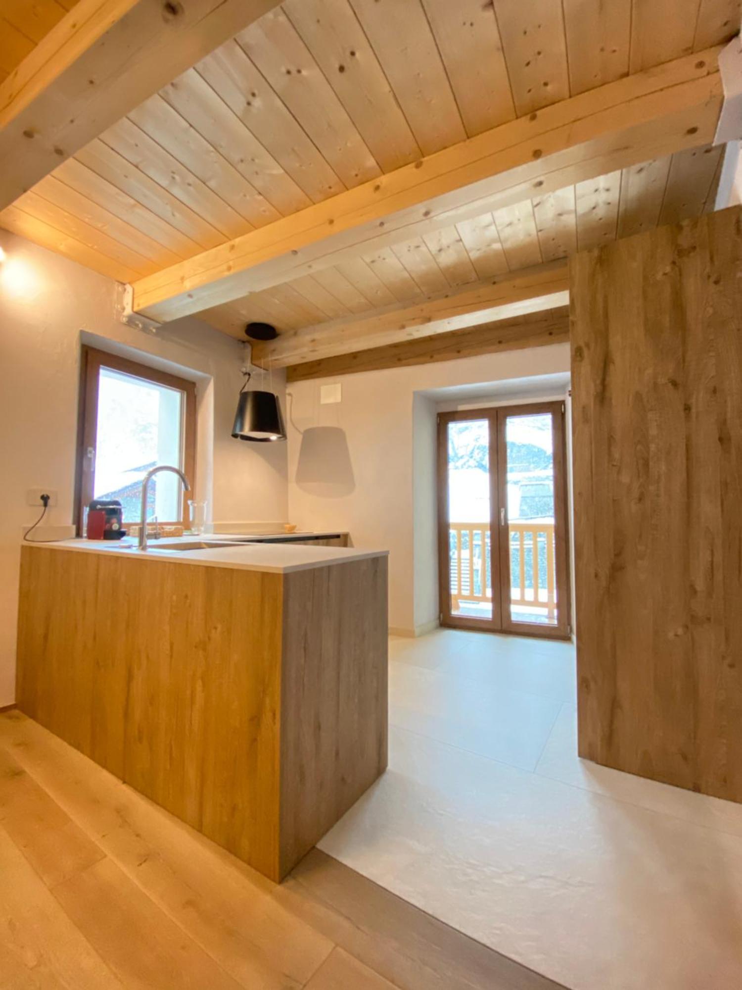 Boutique Alpine One-bedroom By Supastays - Via Lyssandrin 8 Apartment *