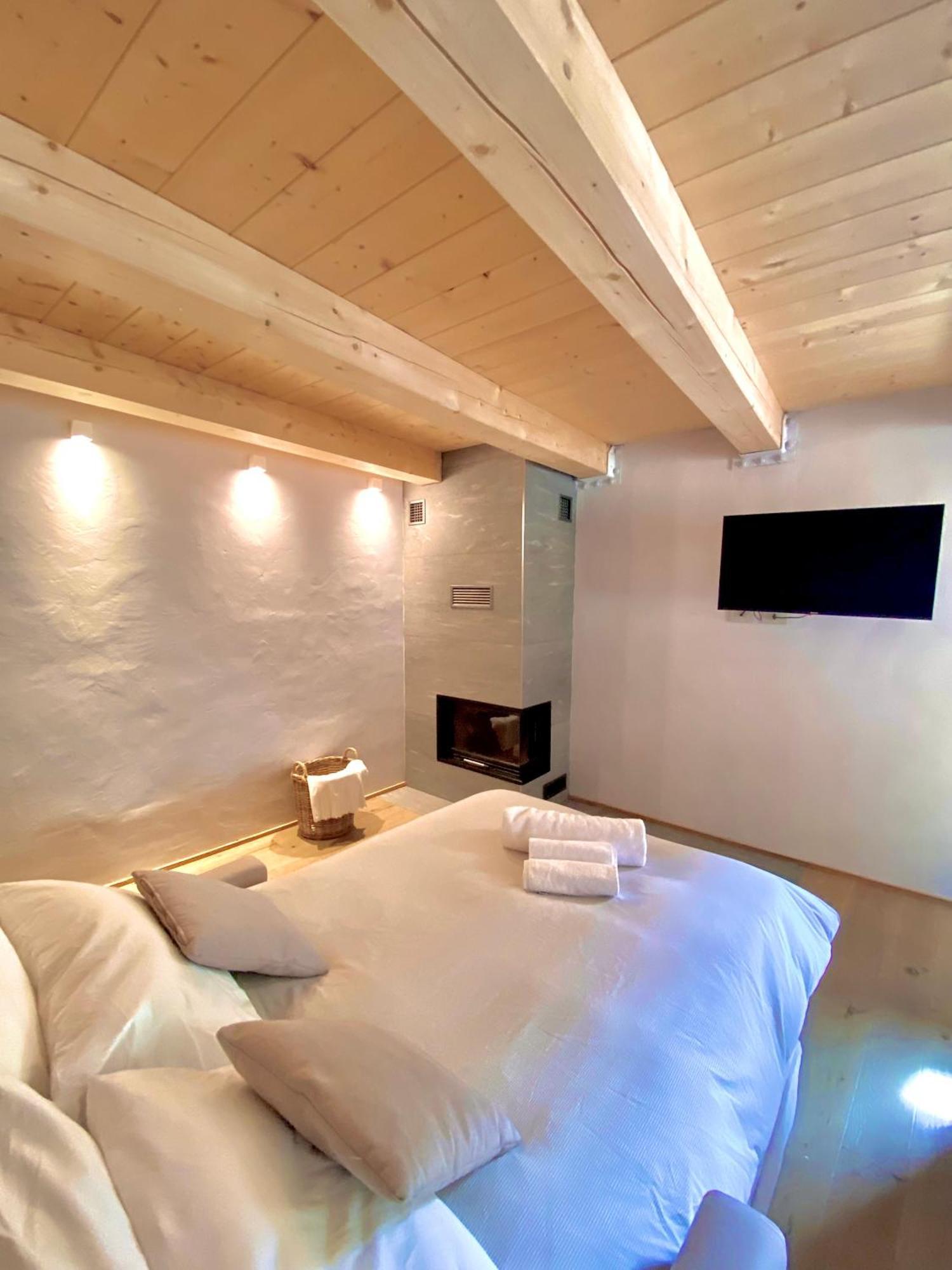 Boutique Alpine One-bedroom By Supastays - Via Lyssandrin 8 Courmayeur