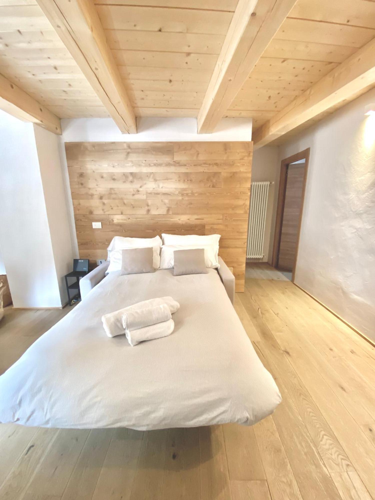 Boutique Alpine One-bedroom By Supastays - Via Lyssandrin 8 Apartment *